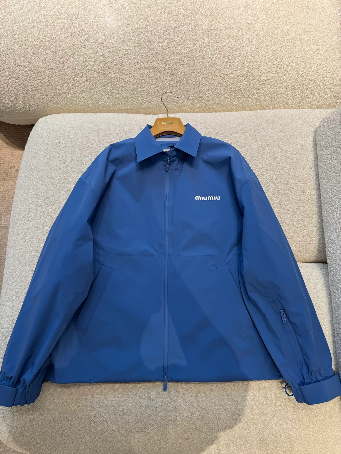 Куртки И Пуховики Женские Miu Miu 11222404