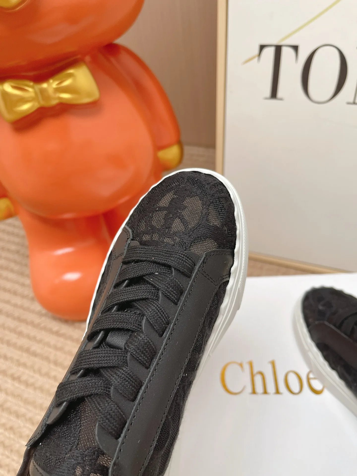 Кроссовки Женские Chloe 16892210
