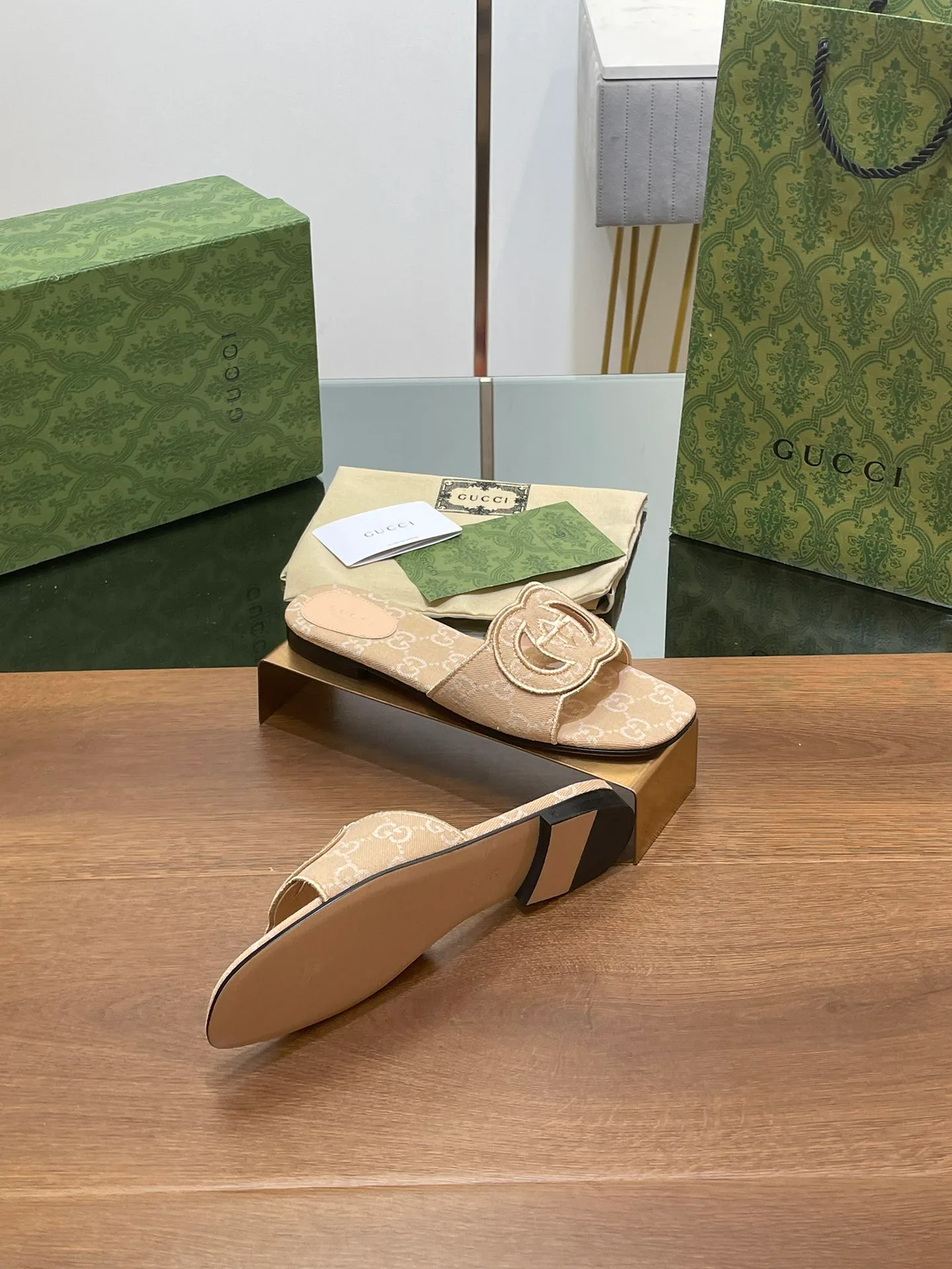 Шлепанцы Женские Gucci 34596