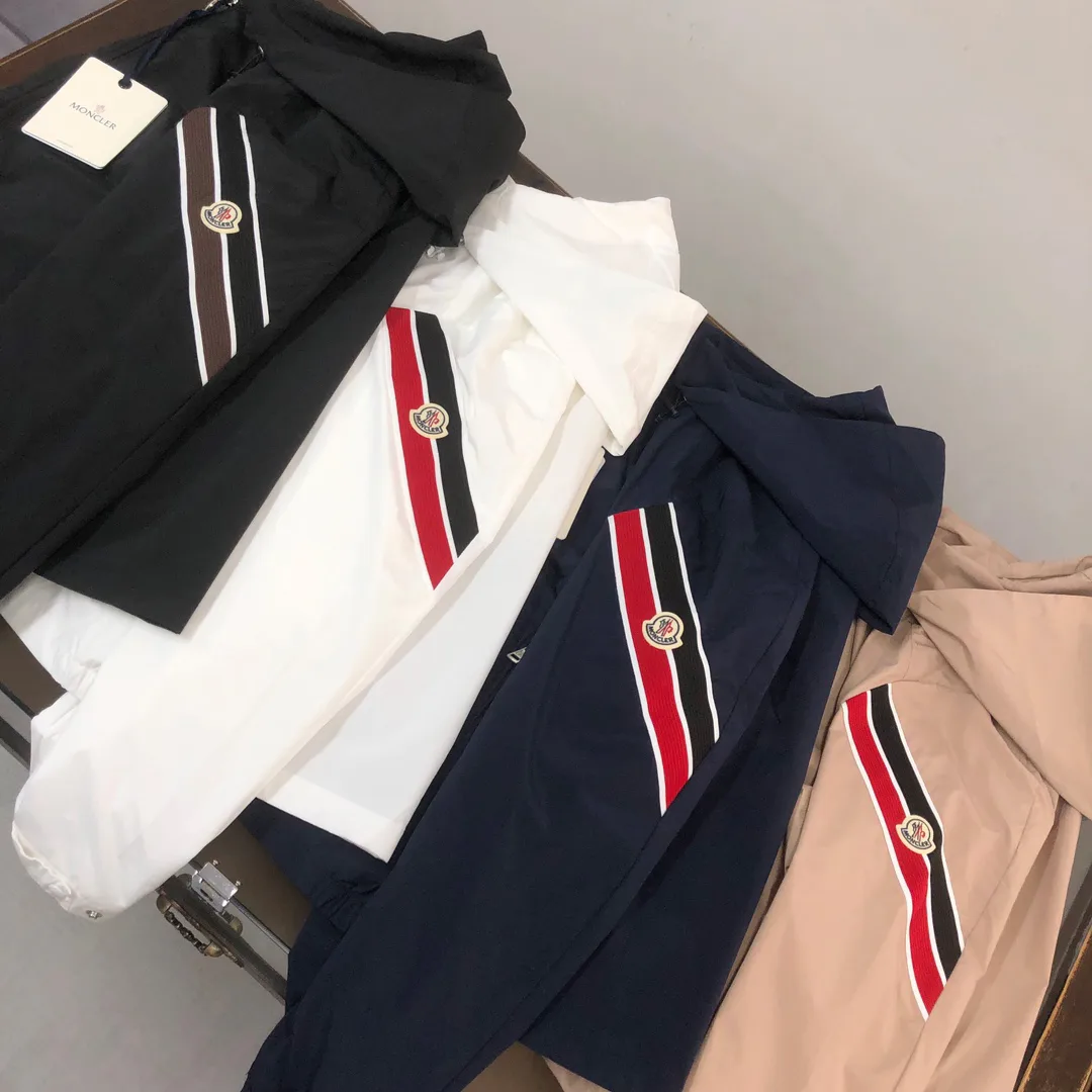 Куртки И Пуховики Мужские Moncler 9642365