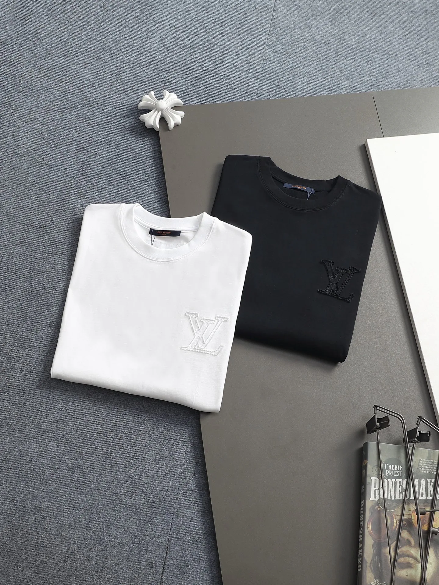 Футболки Женские Louis Vuitton 5405526