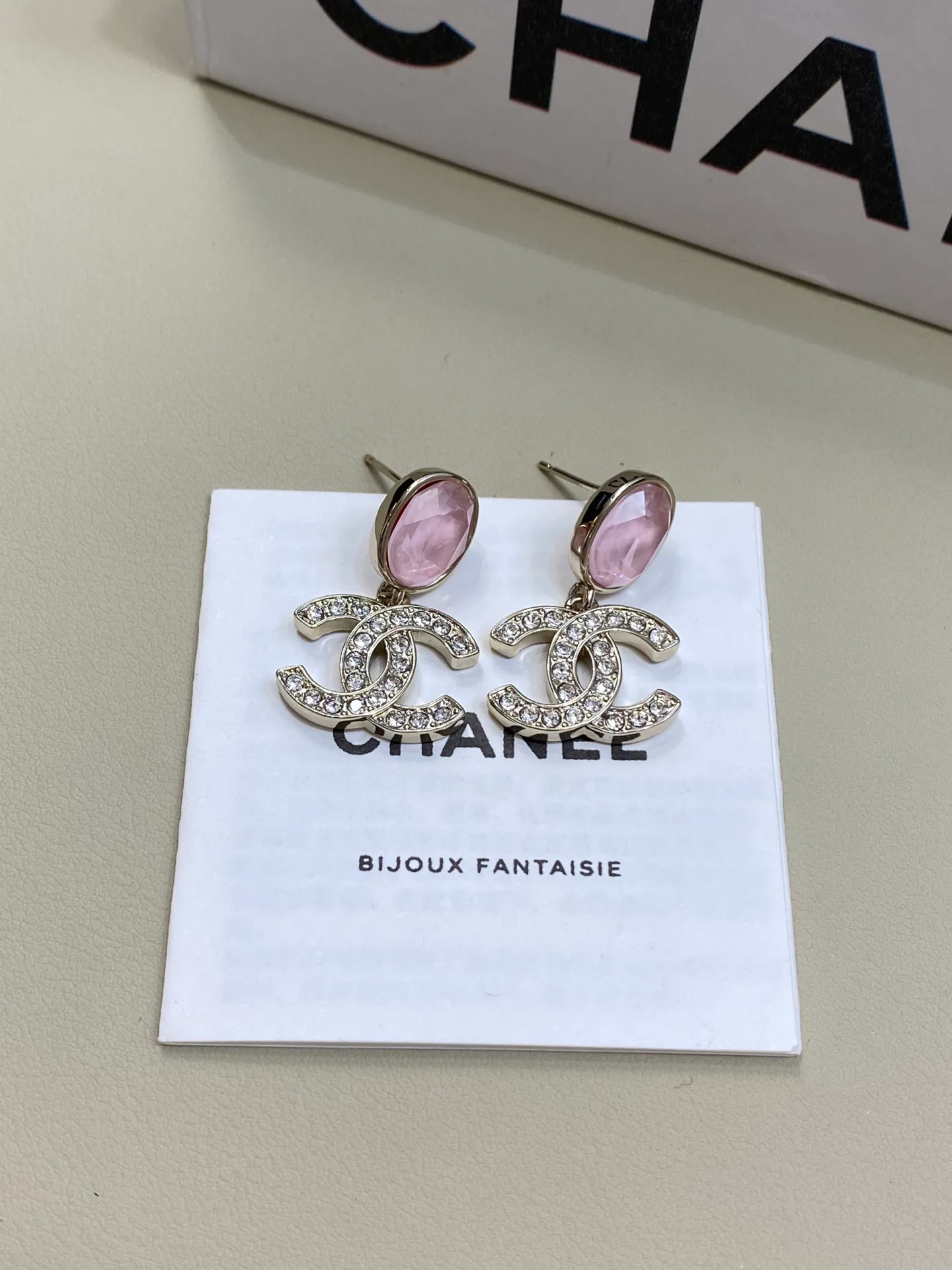 Бижутерия Chanel 822911