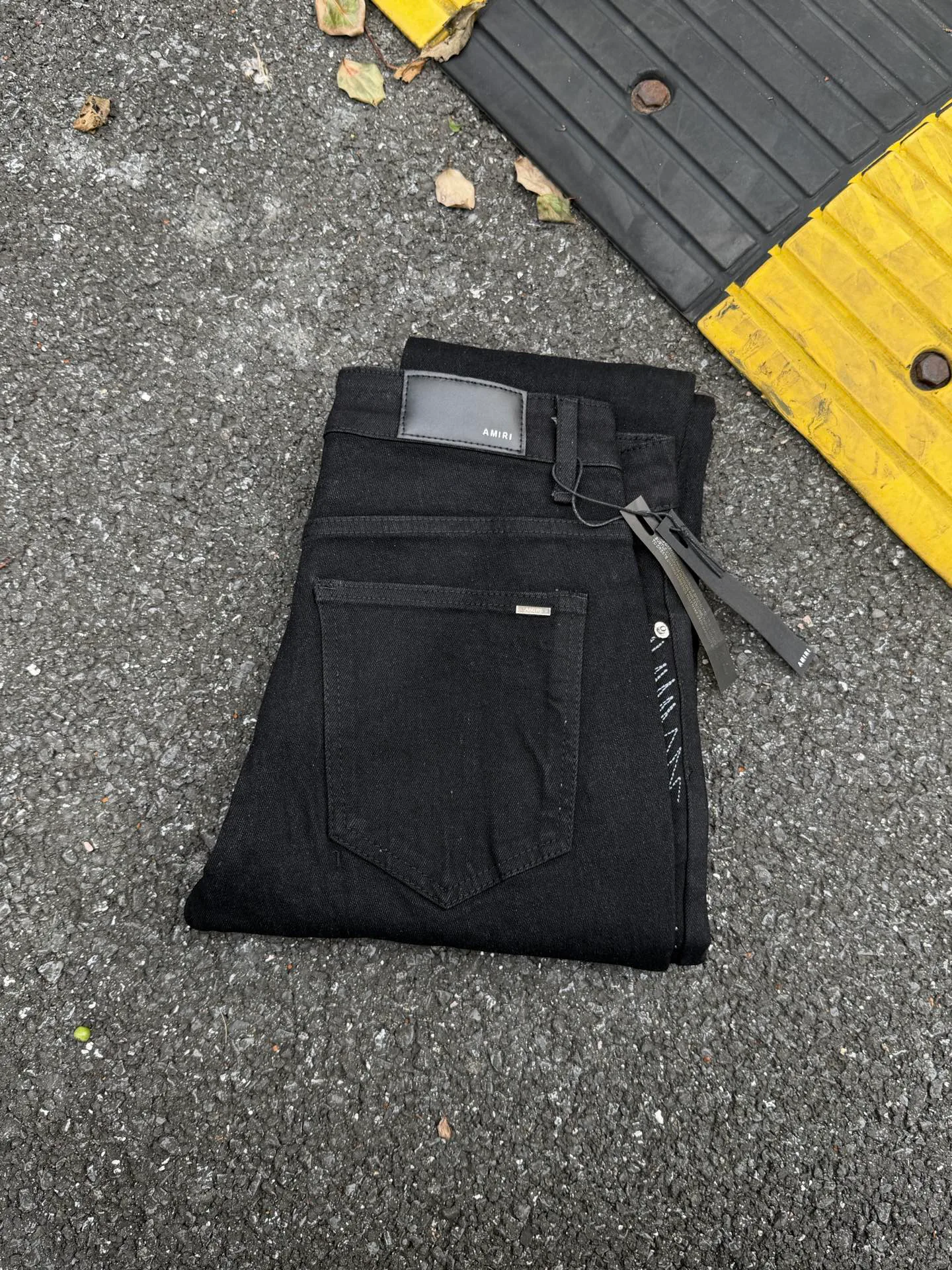 Джинсы Женские Amiri 16984050