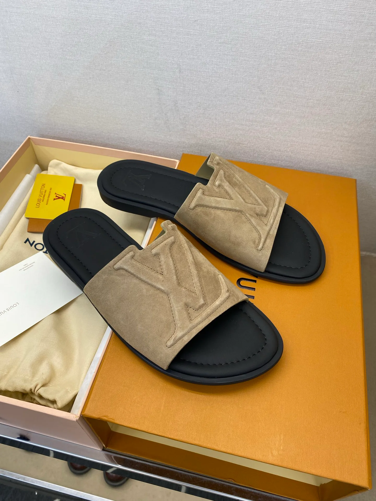 Шлепанцы Мужские Louis Vuitton 11956852
