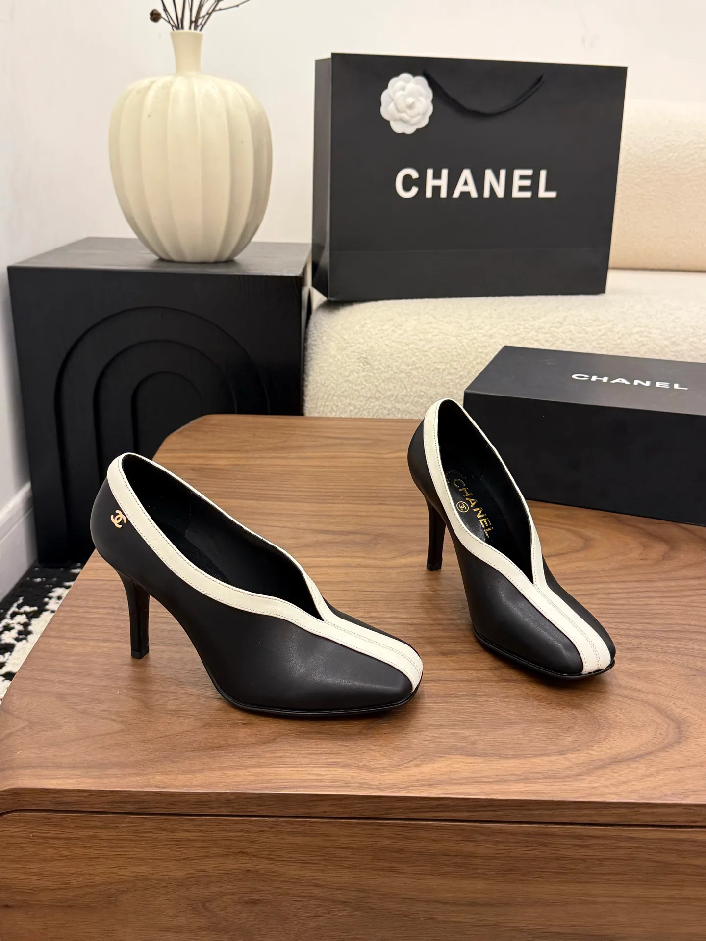 Туфли Женские Chanel 18275686