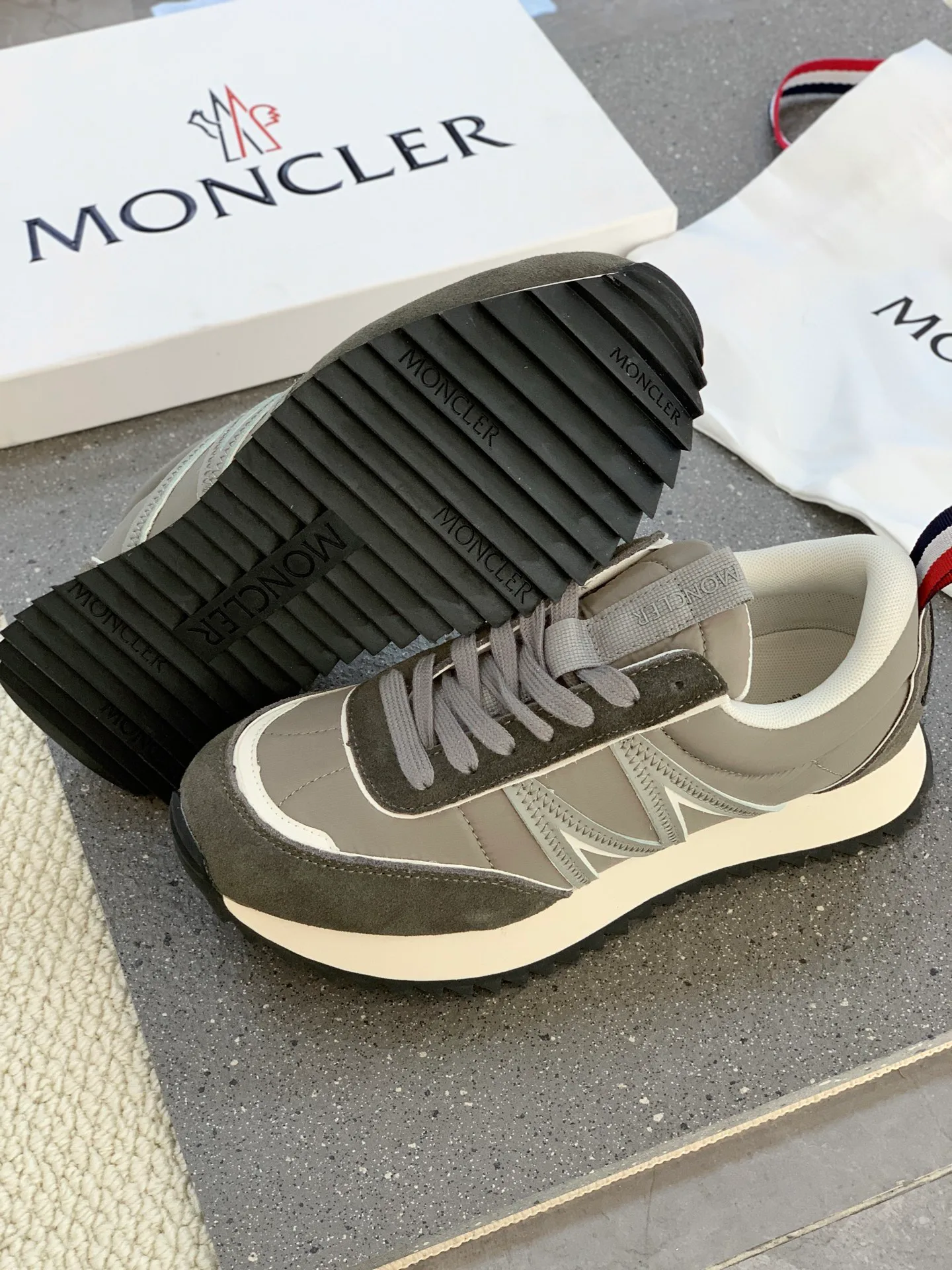 Кроссовки Мужские Moncler 230474