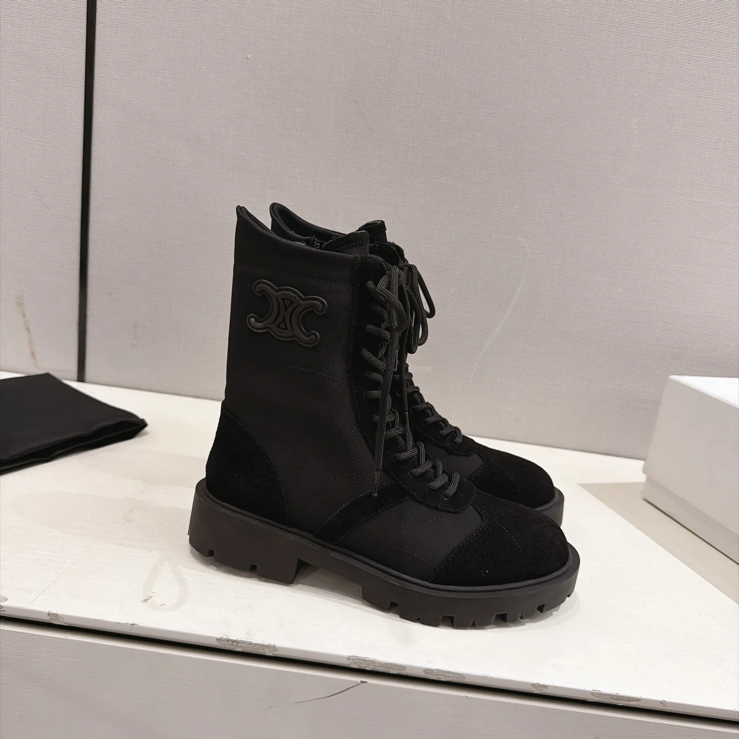 Ботинки Женские Celine 18354609