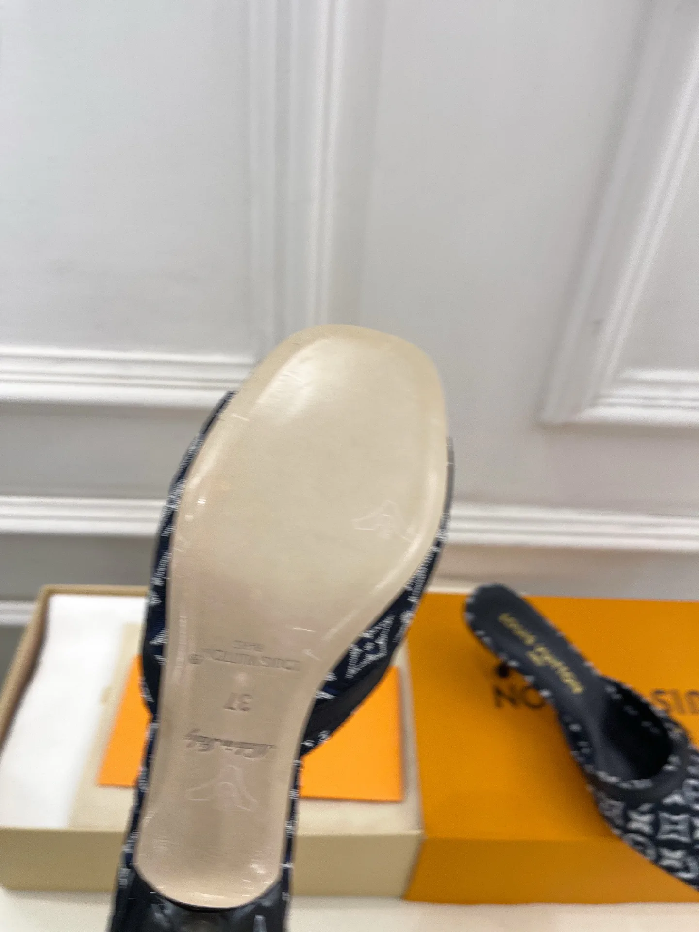 Мюли И Сабо Женские Louis Vuitton 17506941