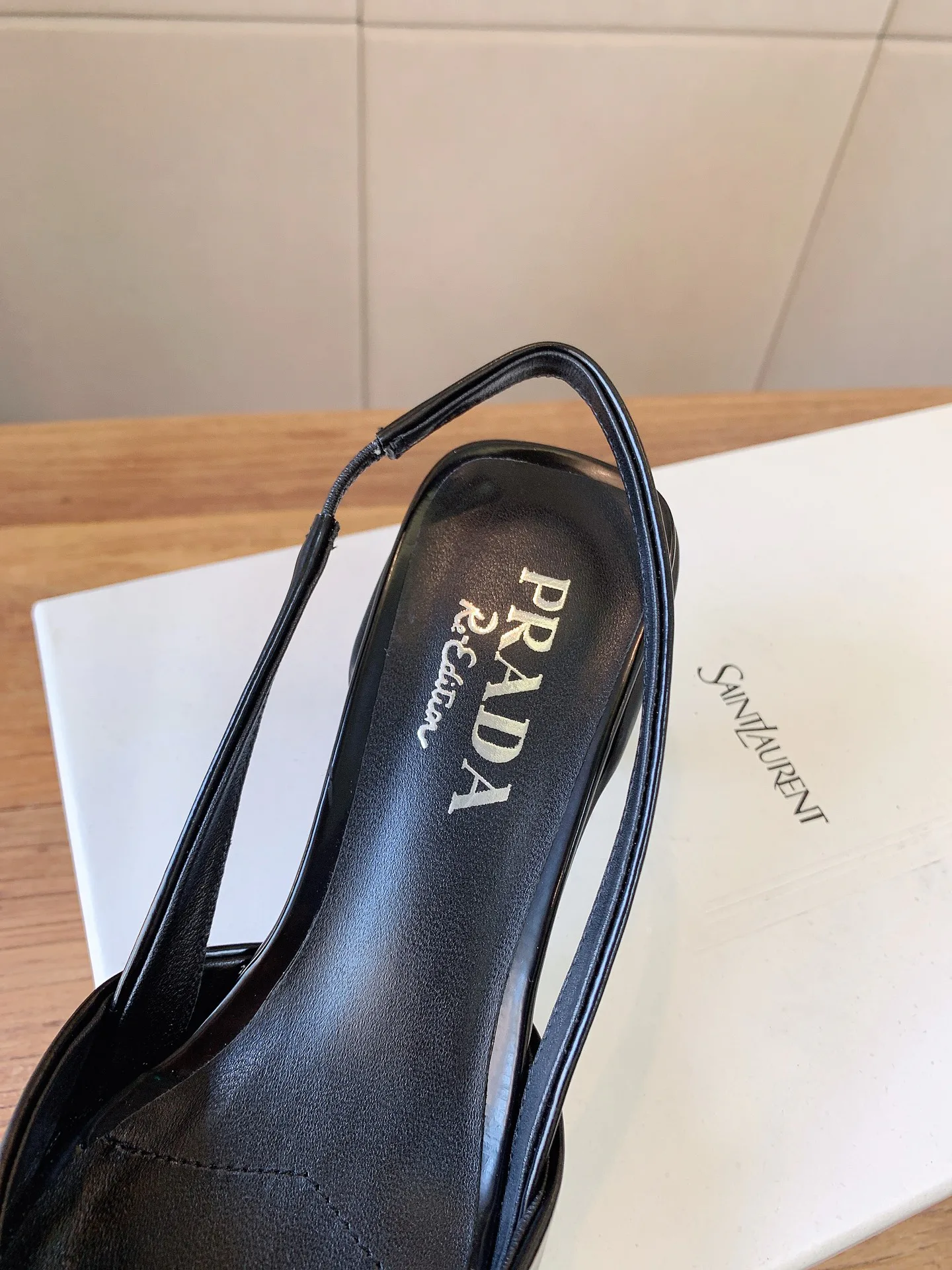 Туфли Женские Prada 19415973
