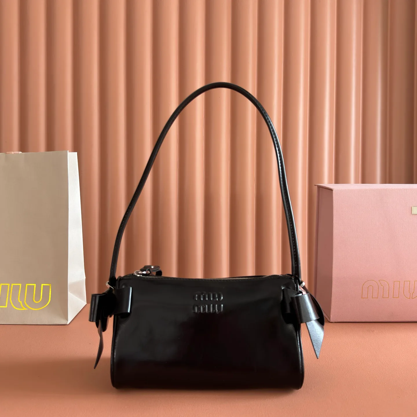 Классические Сумки Женские Miu Miu 18148118