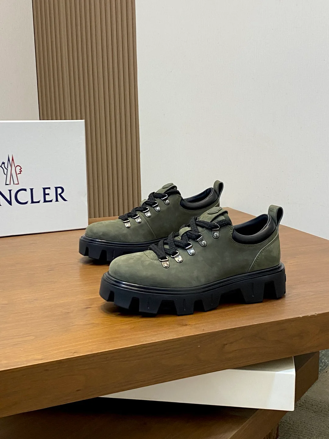 Кроссовки Мужские Moncler 19083818