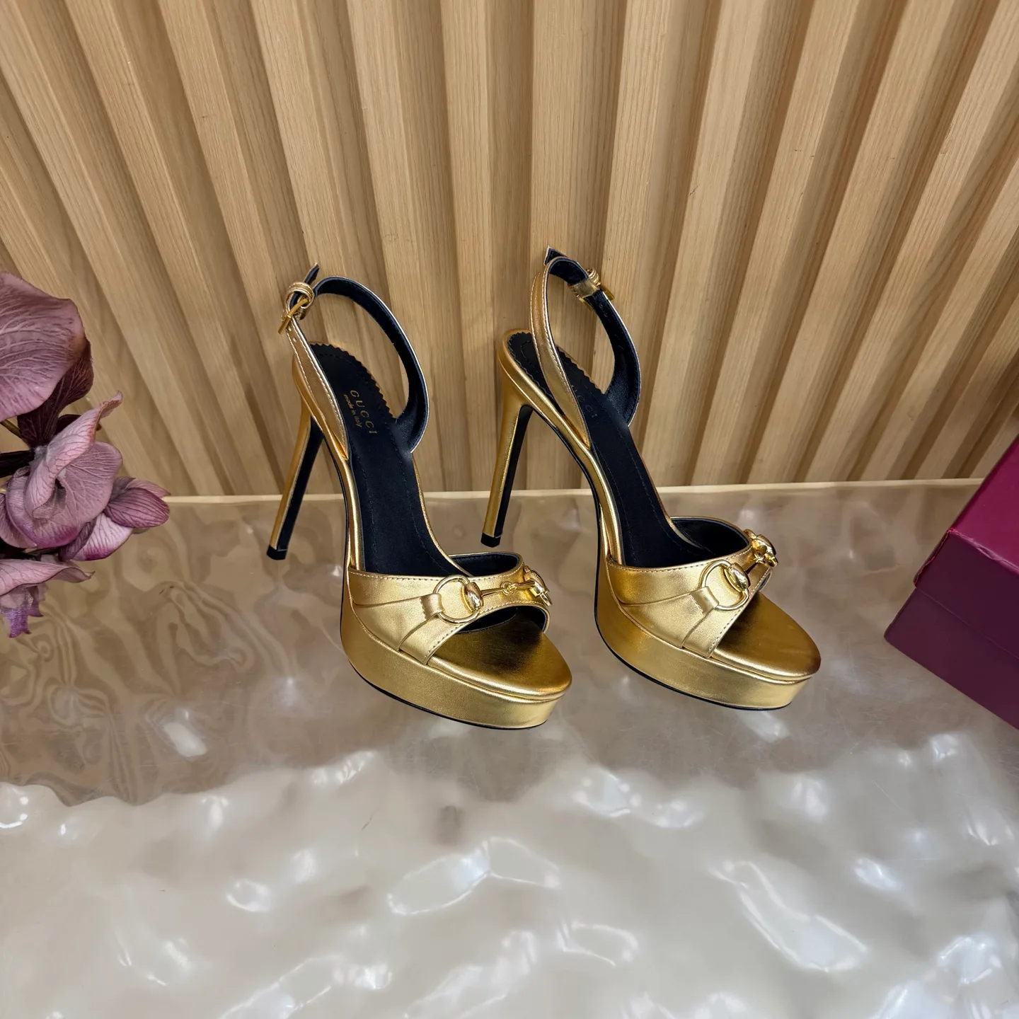 Босоножки Женские Gucci 17448814
