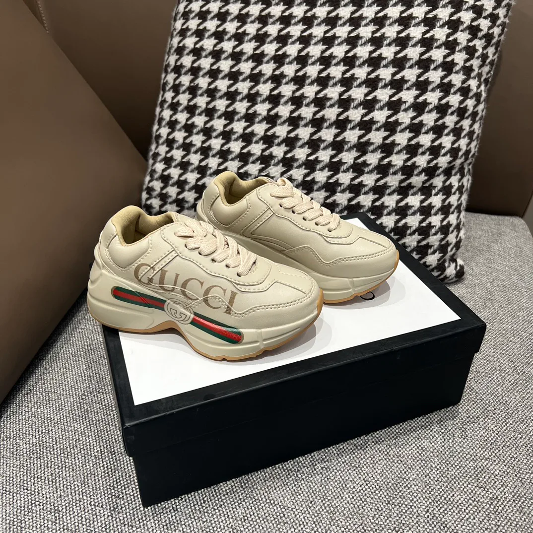 Кроссовки Женские Gucci 18075509