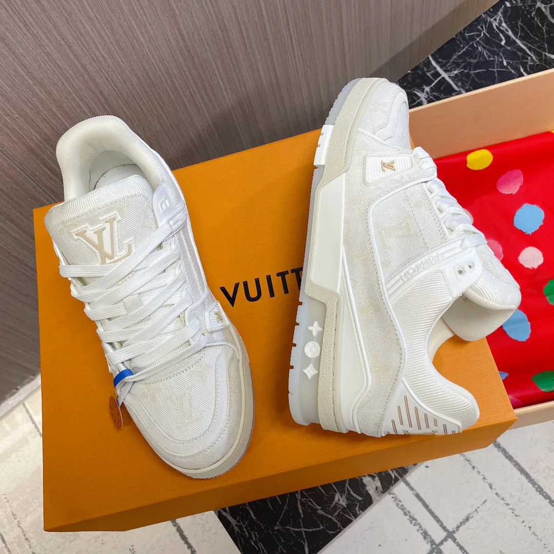 Кроссовки Женские Louis Vuitton 3470485