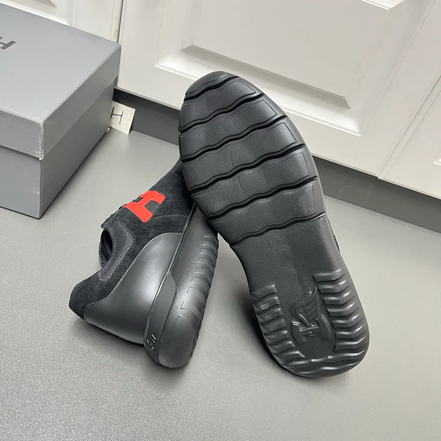 Кроссовки Мужские Hogan 2239004