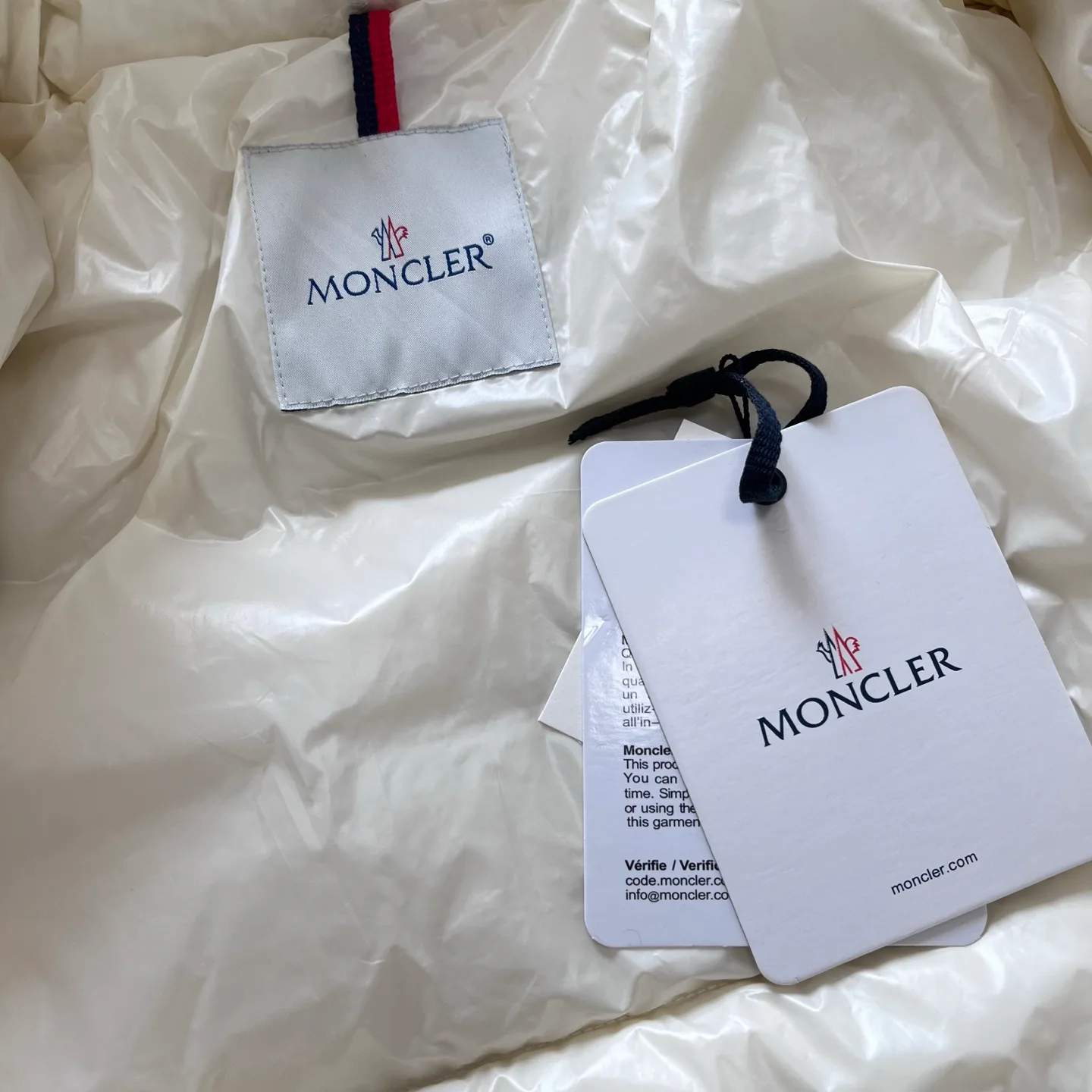 Куртки И Пуховики Женские Moncler 3834634