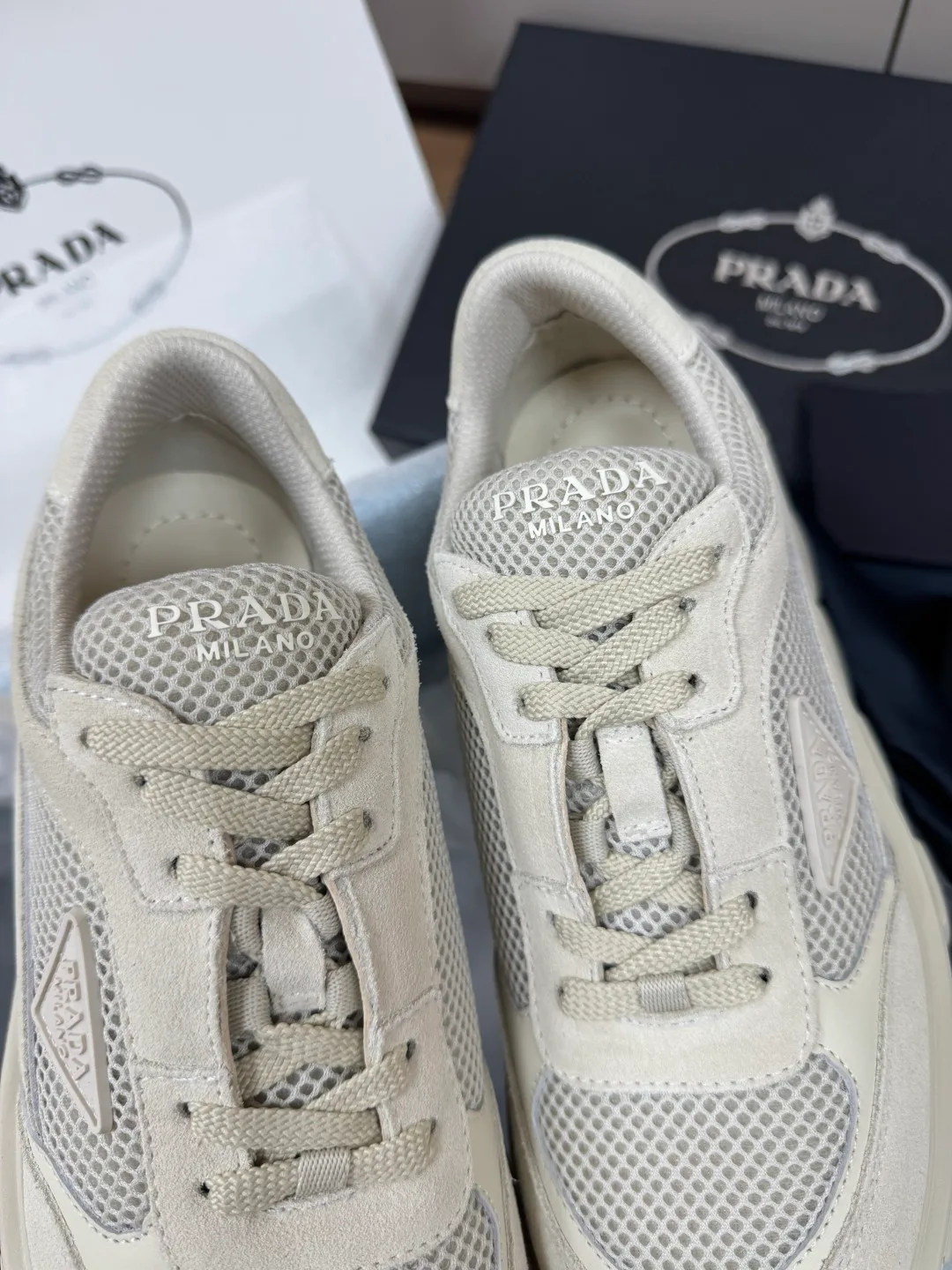 Кроссовки Женские Prada 18554593