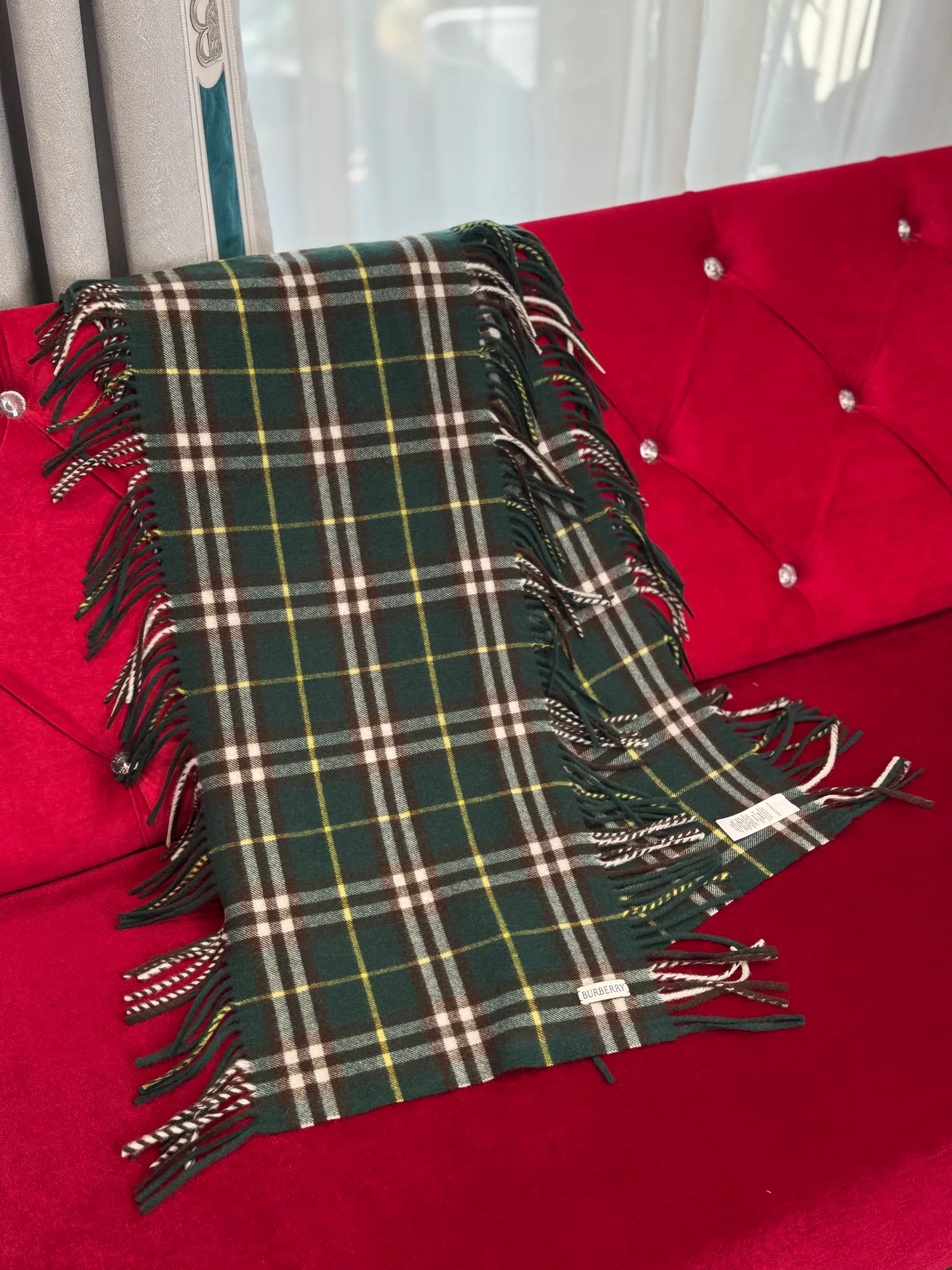 Шарфы Burberry 18287475