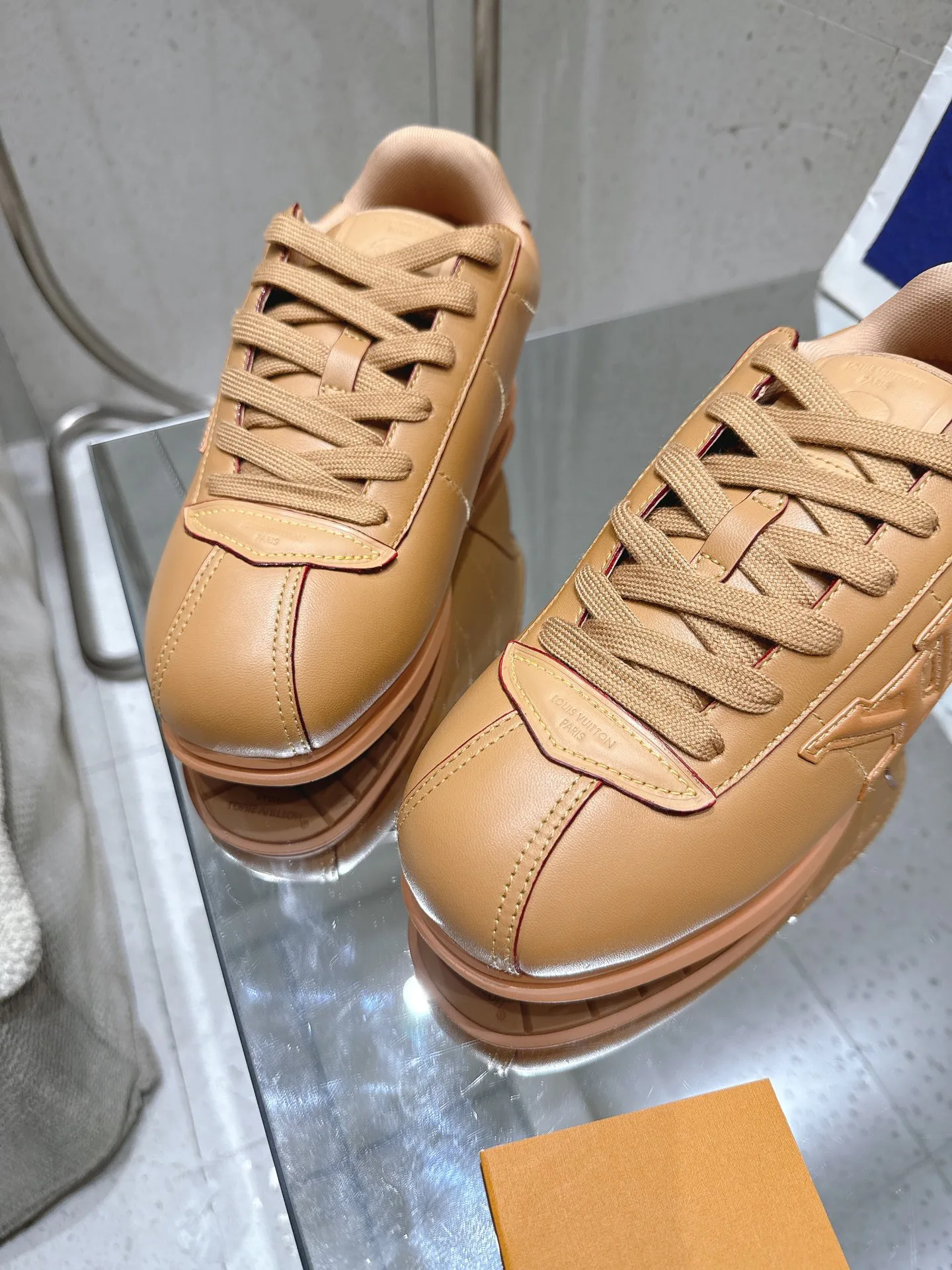 Кроссовки Женские Louis Vuitton 137569