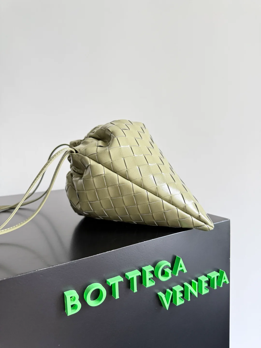 Сумки На Ремне Женские Bottega Veneta 11255450