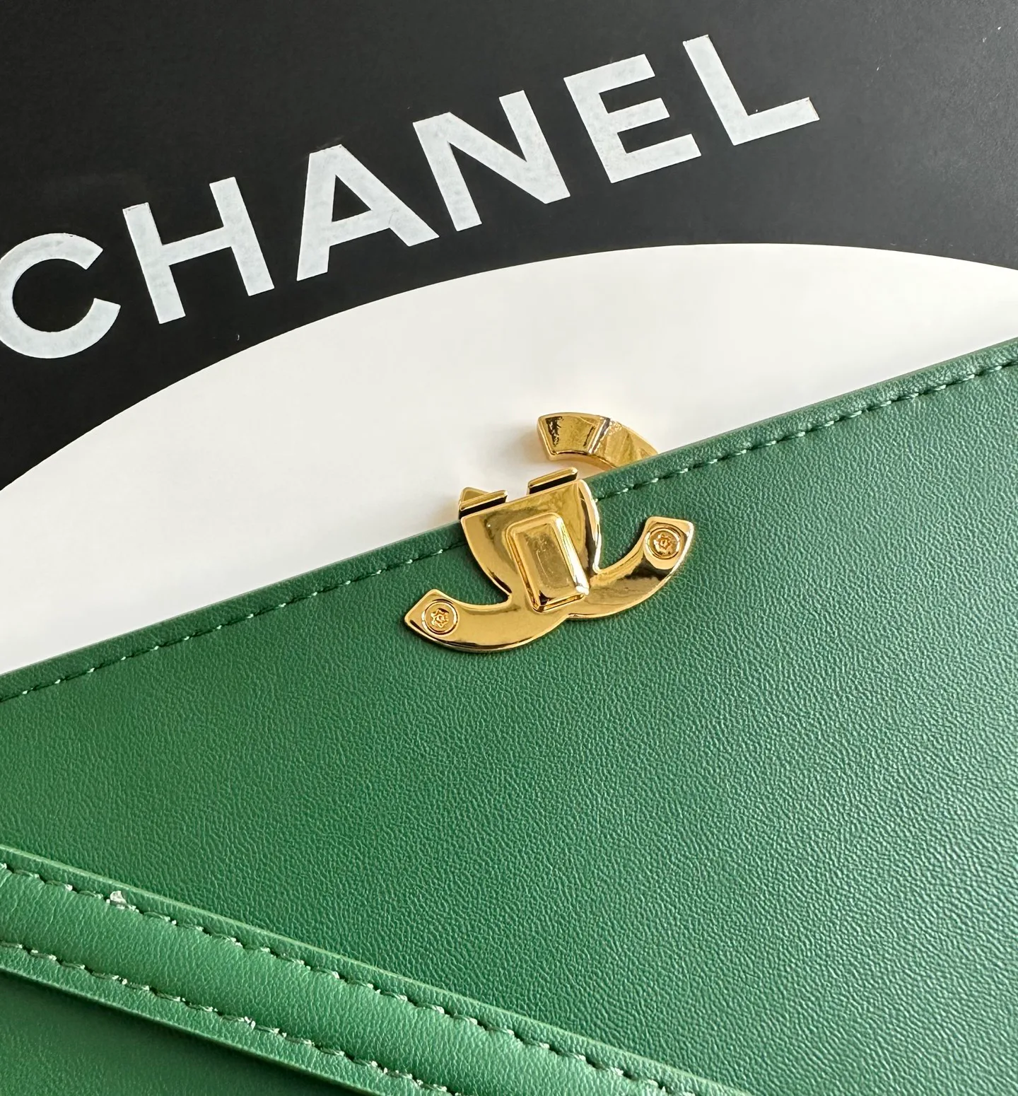 Классические Сумки Женские Chanel 18058428