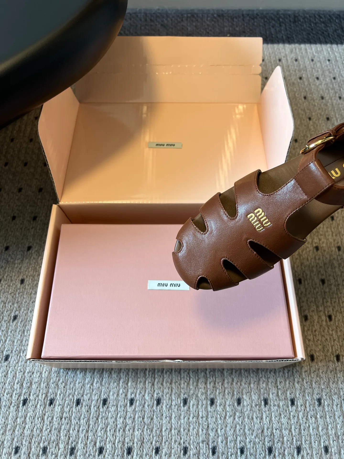 Босоножки Женские Miu Miu 18080471