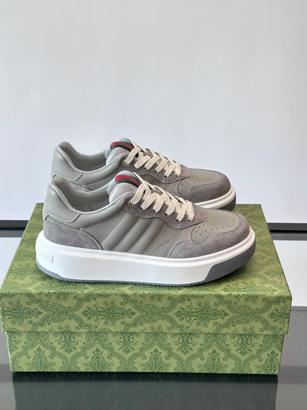 Кроссовки Мужские Gucci 1002689