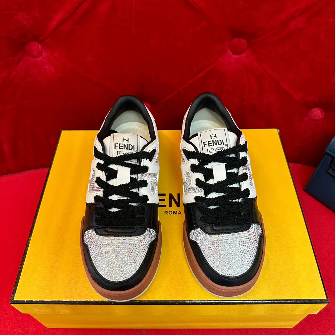 Кроссовки Женские Fendi 14856