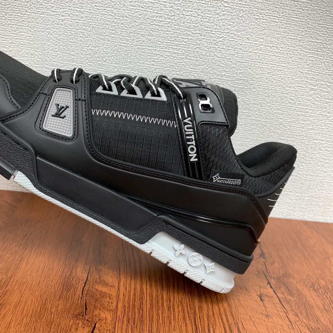 Кроссовки Мужские Louis Vuitton 5892121