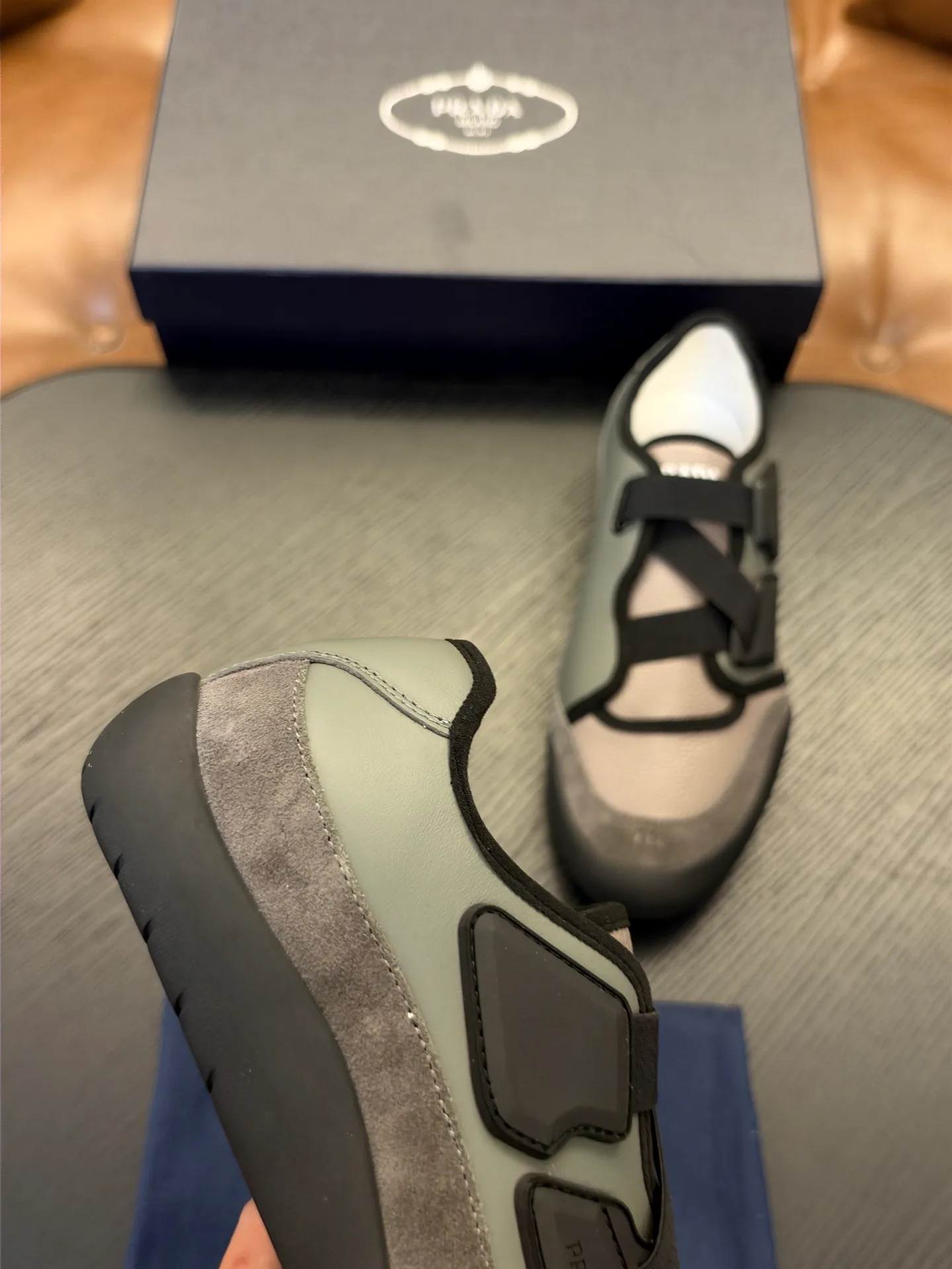 Кроссовки Мужские Prada 19700016