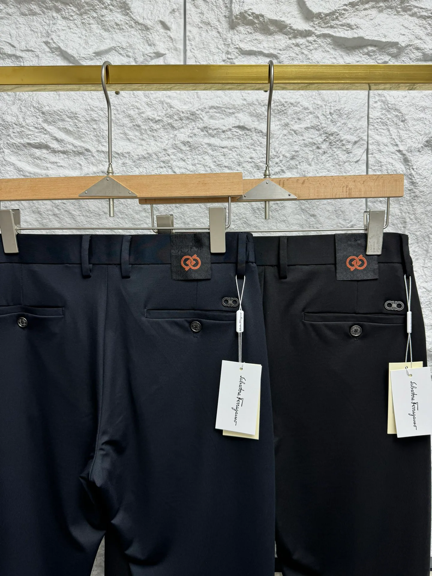 Брюки Женские Salvatore Ferragamo 11480532