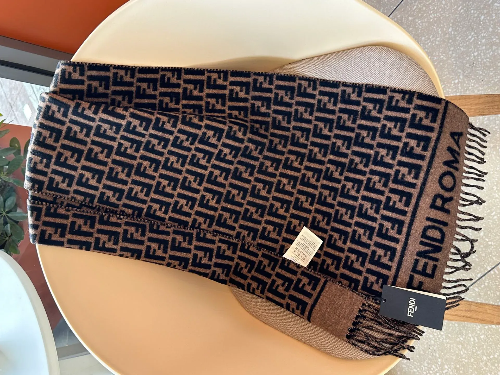 Шарфы Fendi 1813421