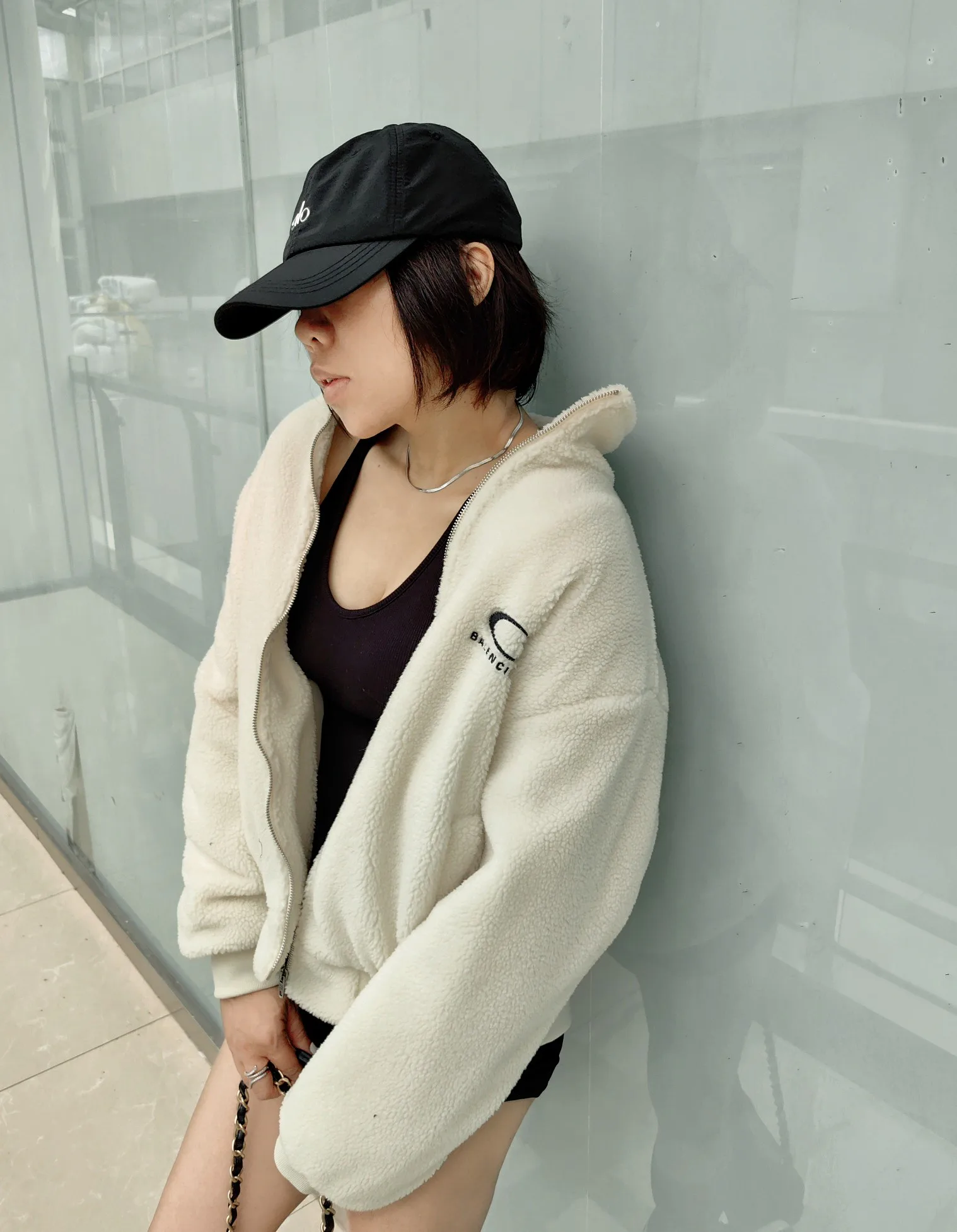 Куртки И Пуховики Женские Balenciaga 132549