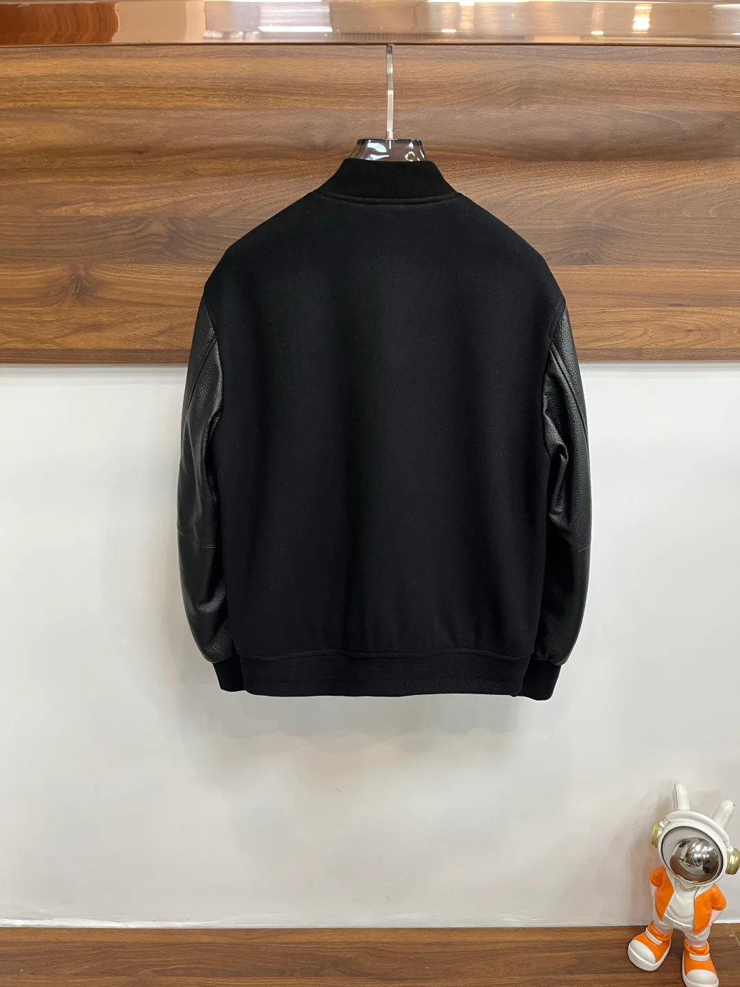 Кожаные Куртки И Дублёнки Мужские Loro Piana 4314573