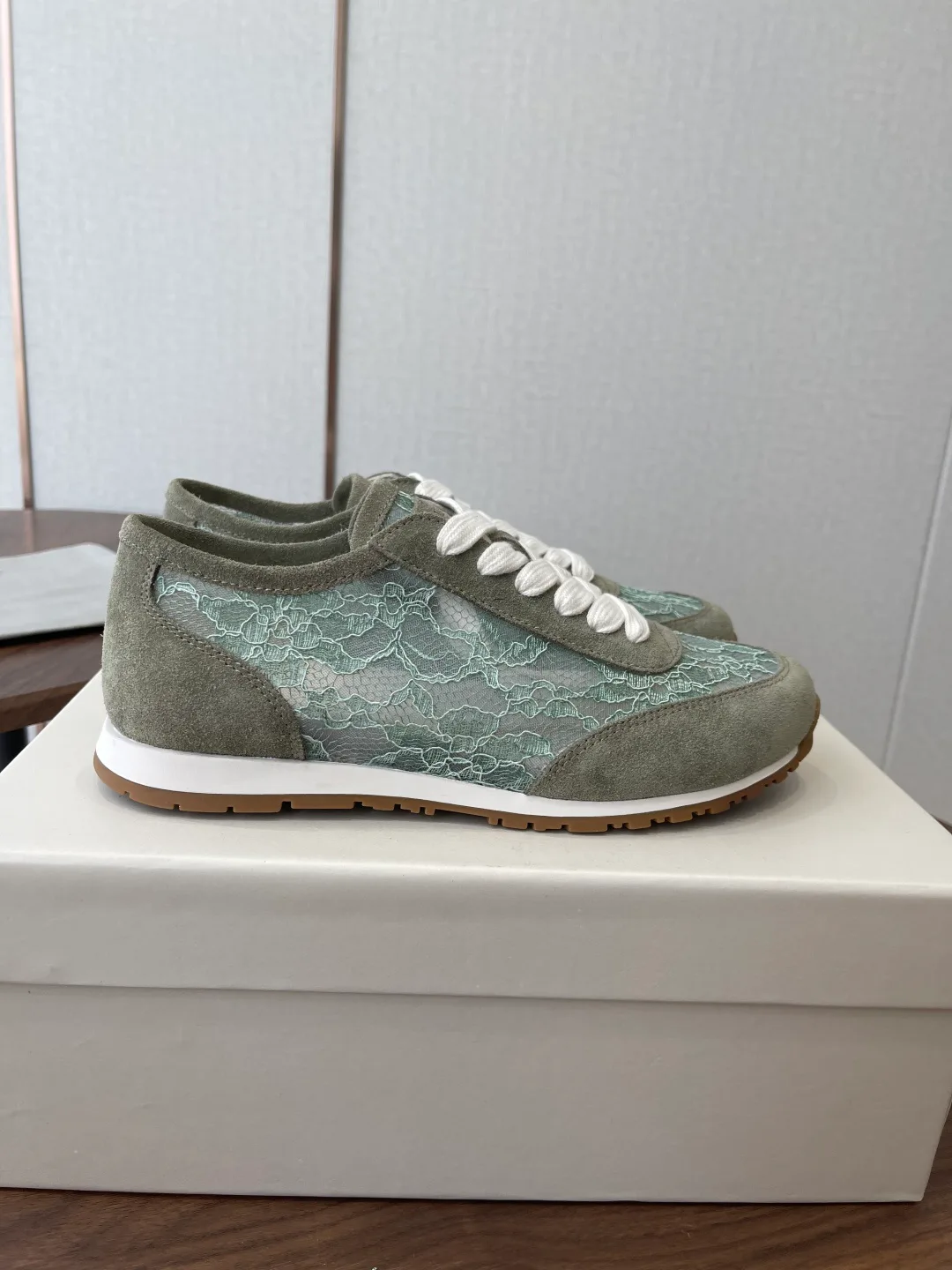 Кроссовки Женские Brunello Cucinelli 11843516