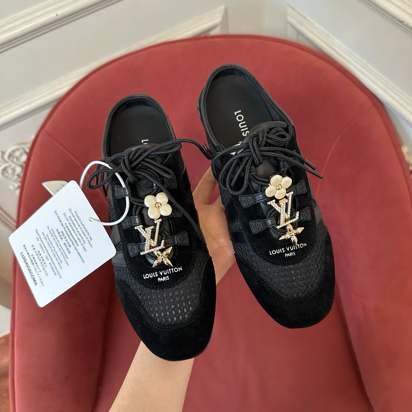 Кроссовки Женские Louis Vuitton 18120468