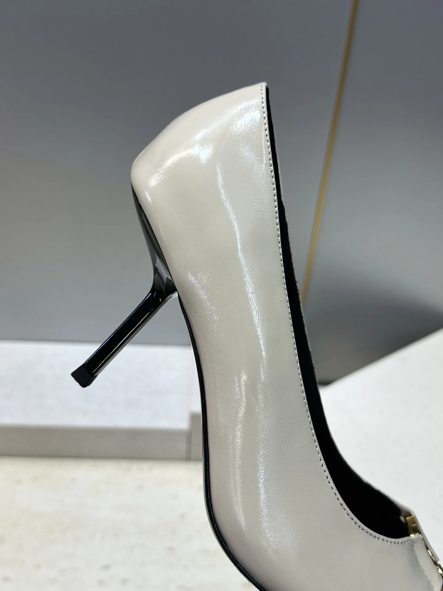 Туфли Женские Saint Laurent 18724299