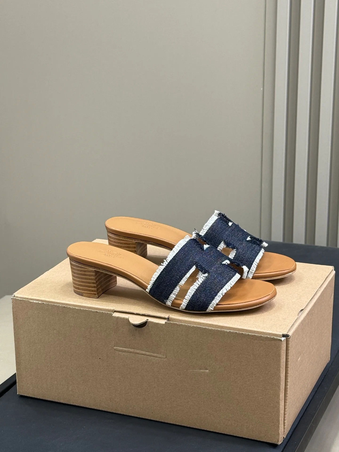 Шлепанцы Женские Hermes 32203