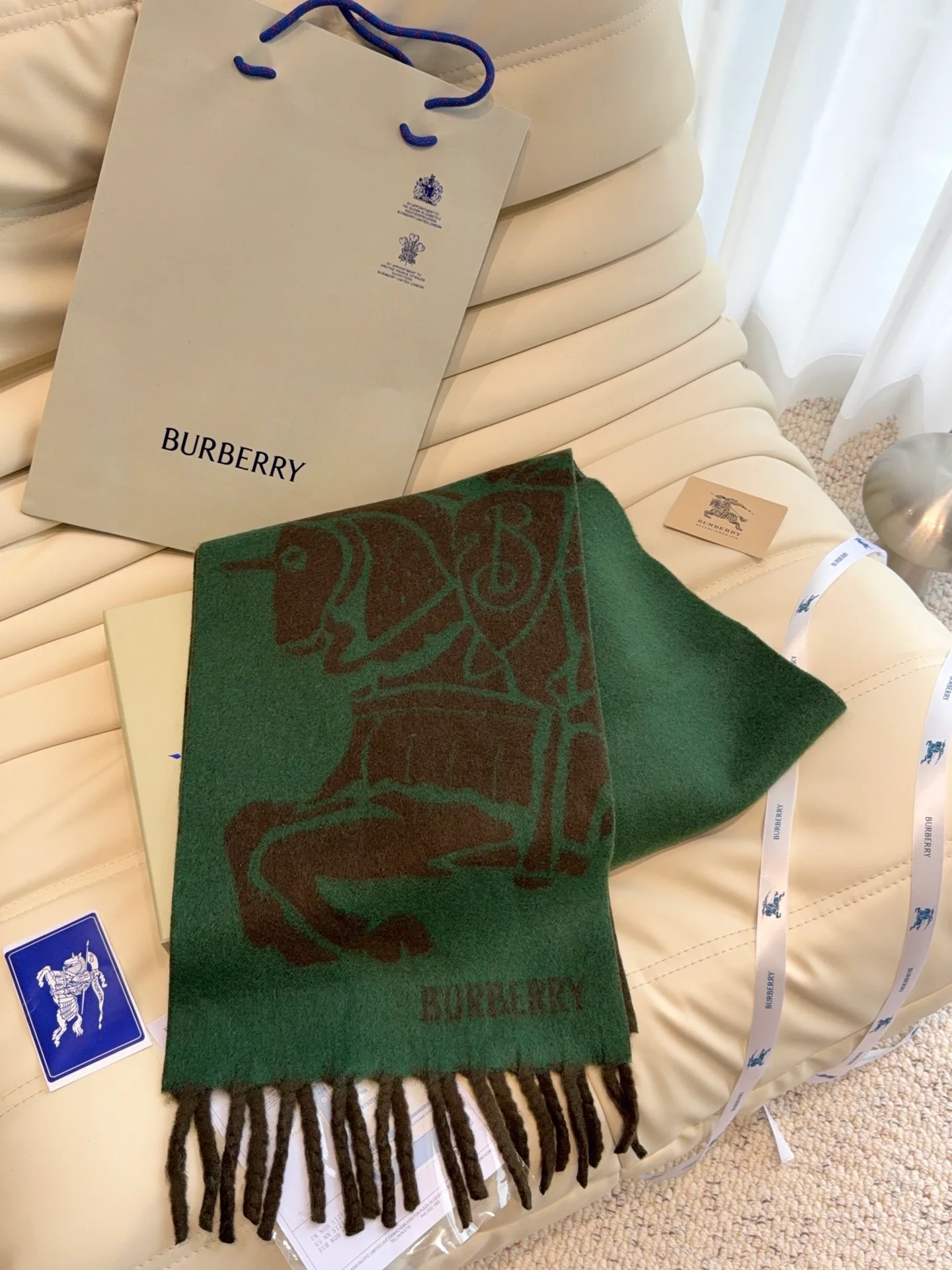 Шарфы Burberry 18401221