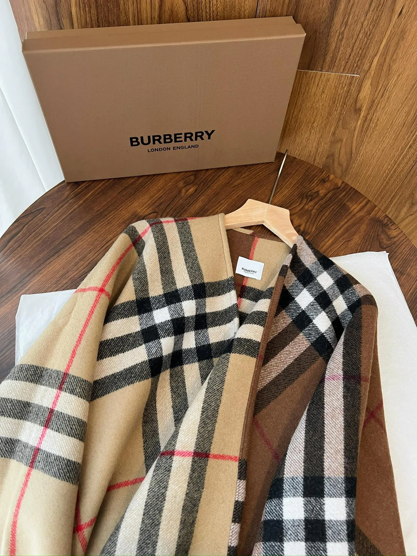Шарфы Burberry 18411280