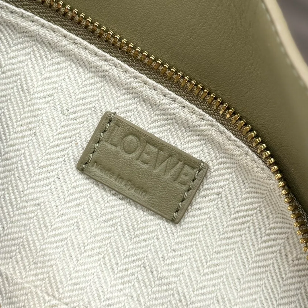 Классические Сумки Женские Loewe 11674664