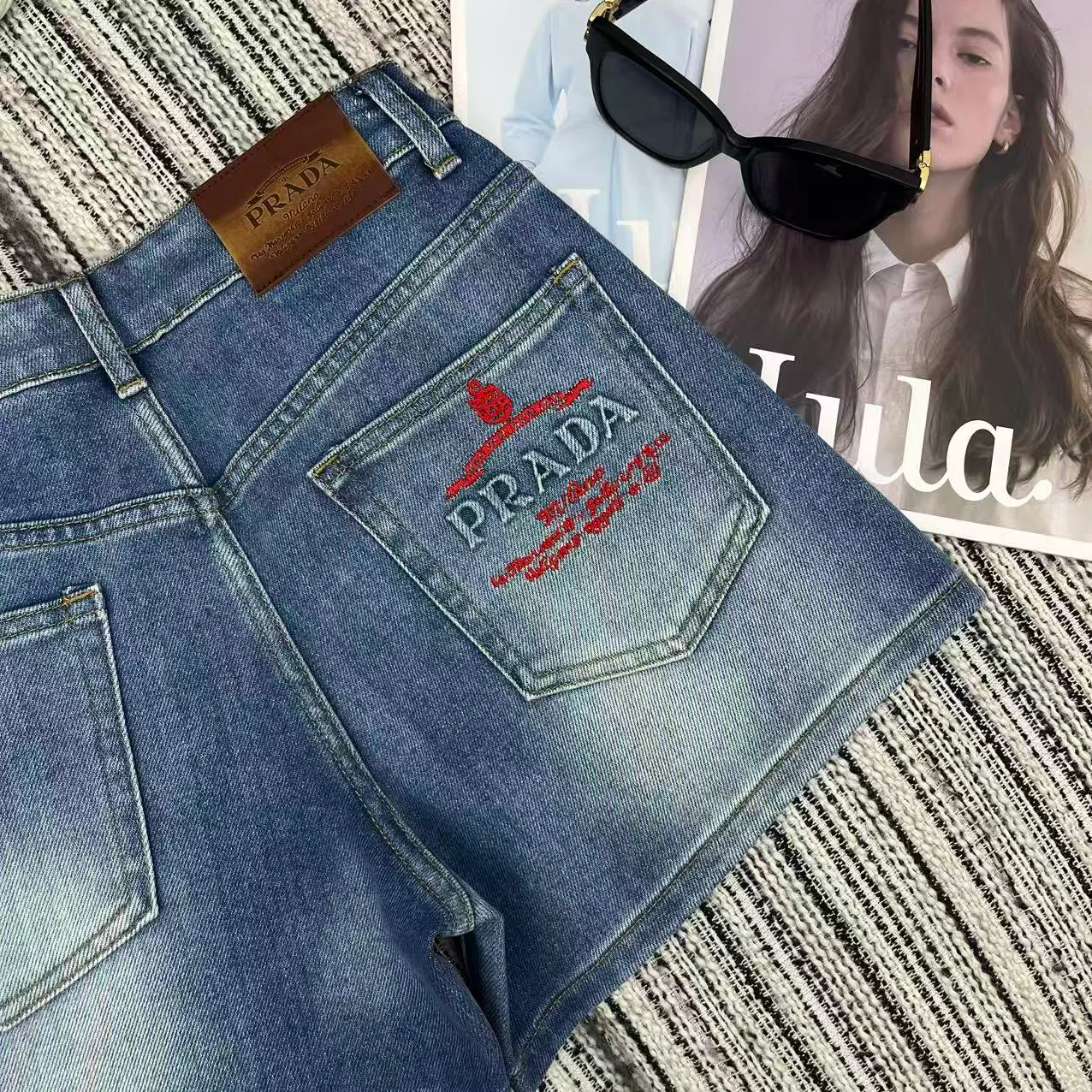 Шорты Женские Prada 11687508