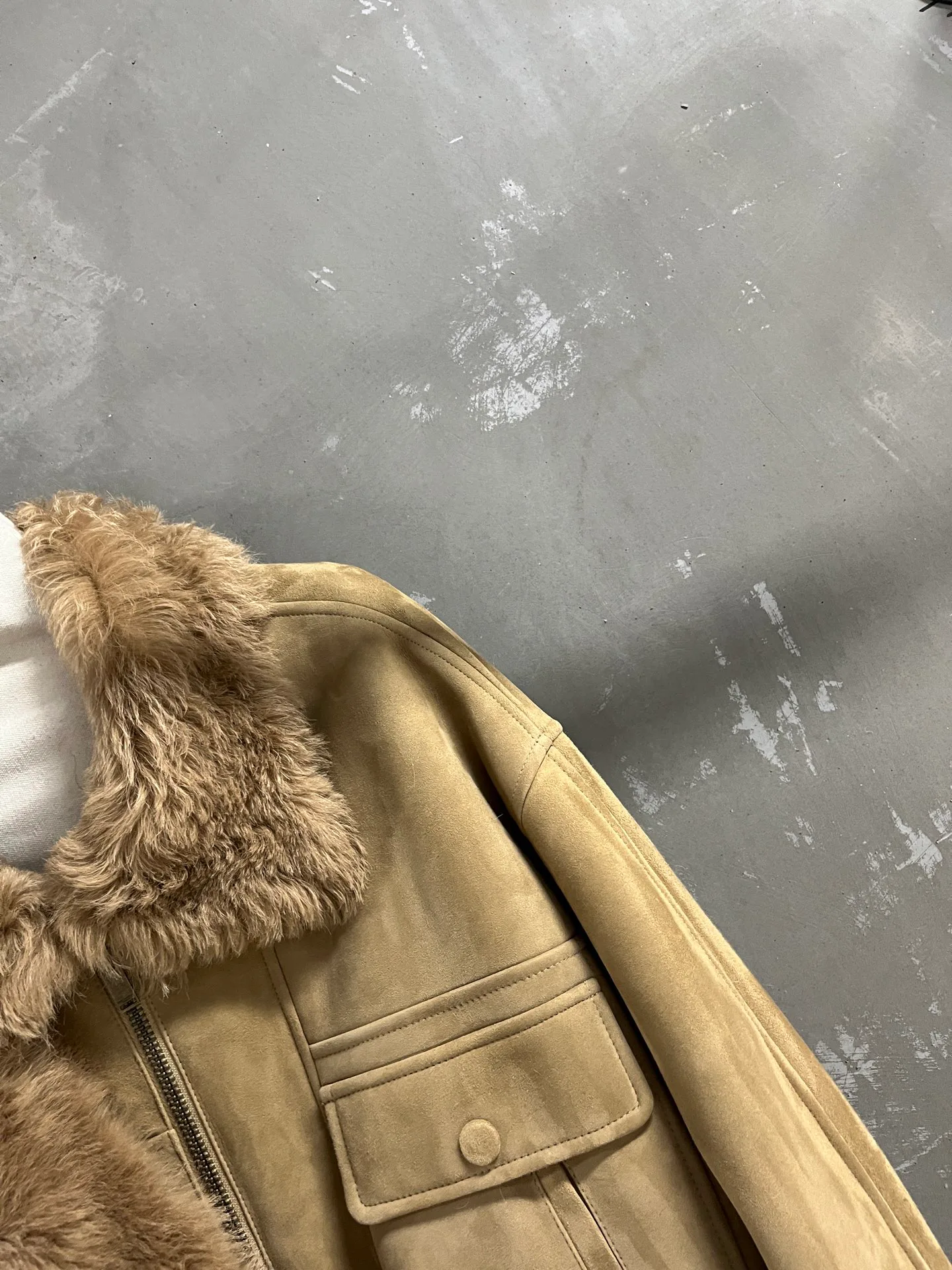 Кожаные Куртки И Дублёнки Женские Saint Laurent 19505519