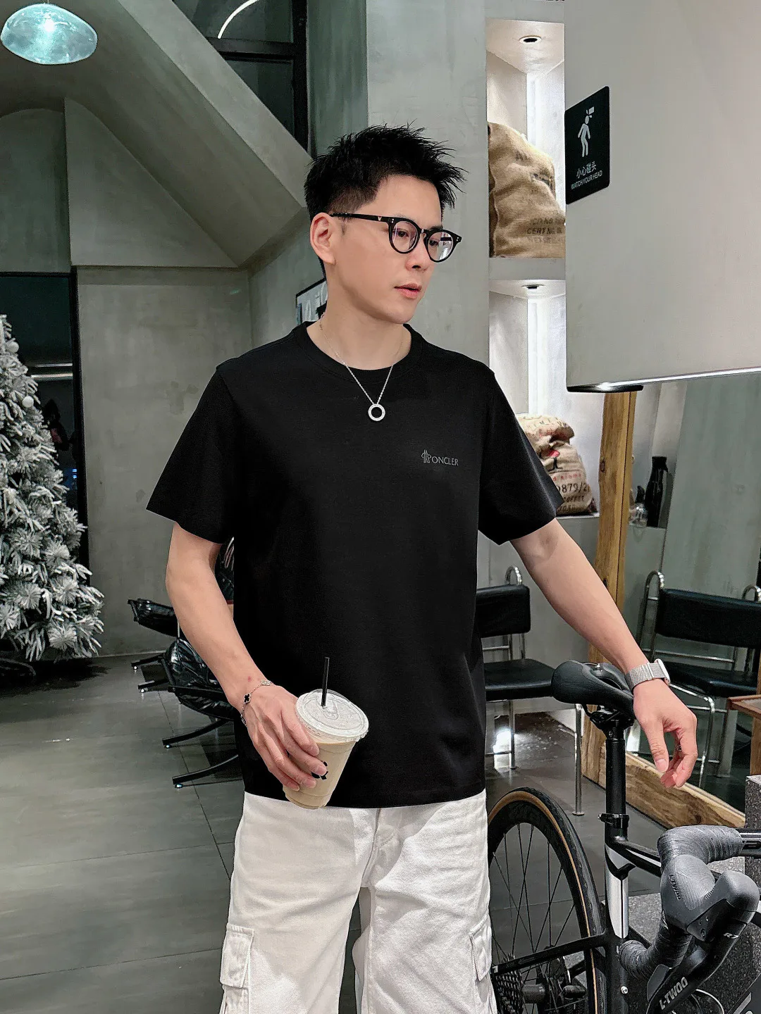 Футболки Мужские Moncler 11663345