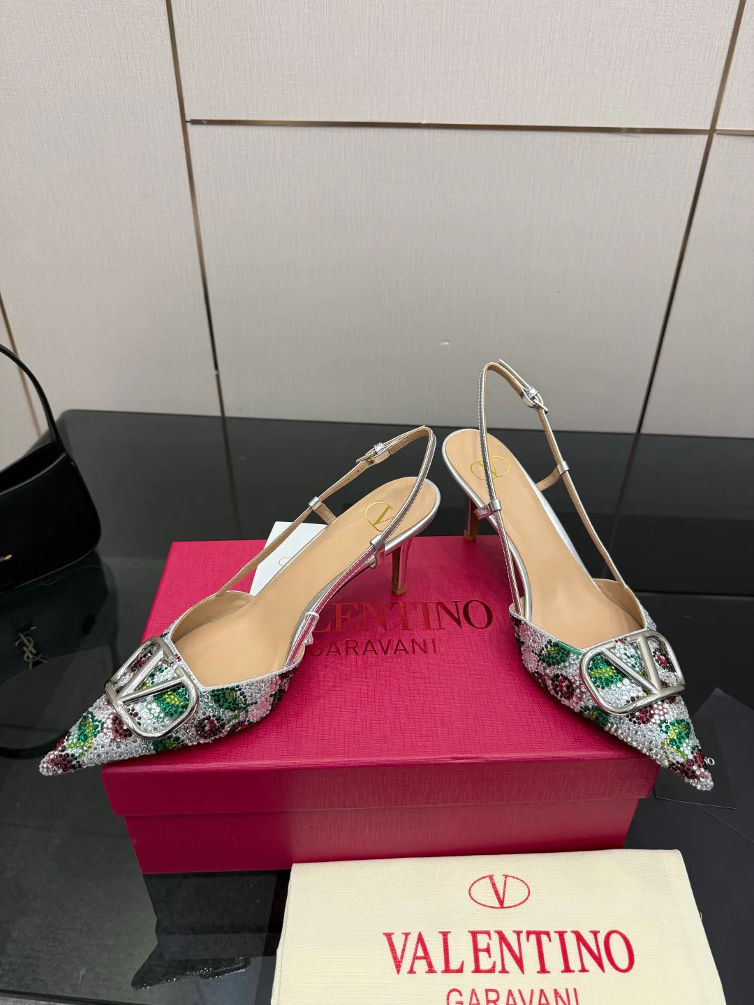 Босоножки Женские Valentino 13581506