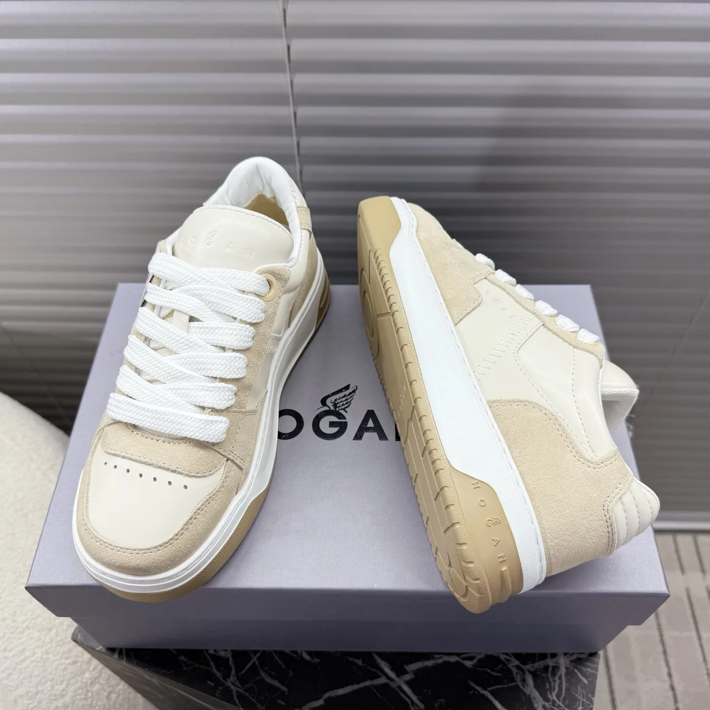 Кроссовки Женские Hogan 14692689