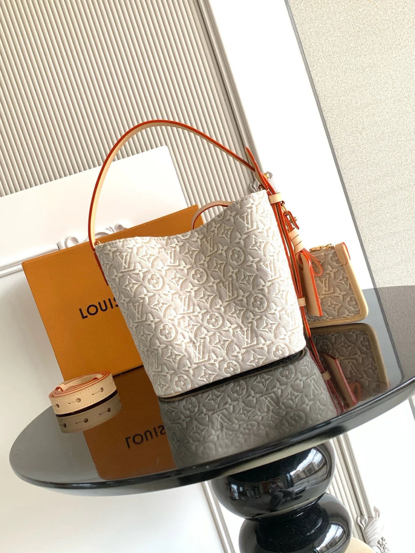 Классические Сумки Женские Louis Vuitton 17427864