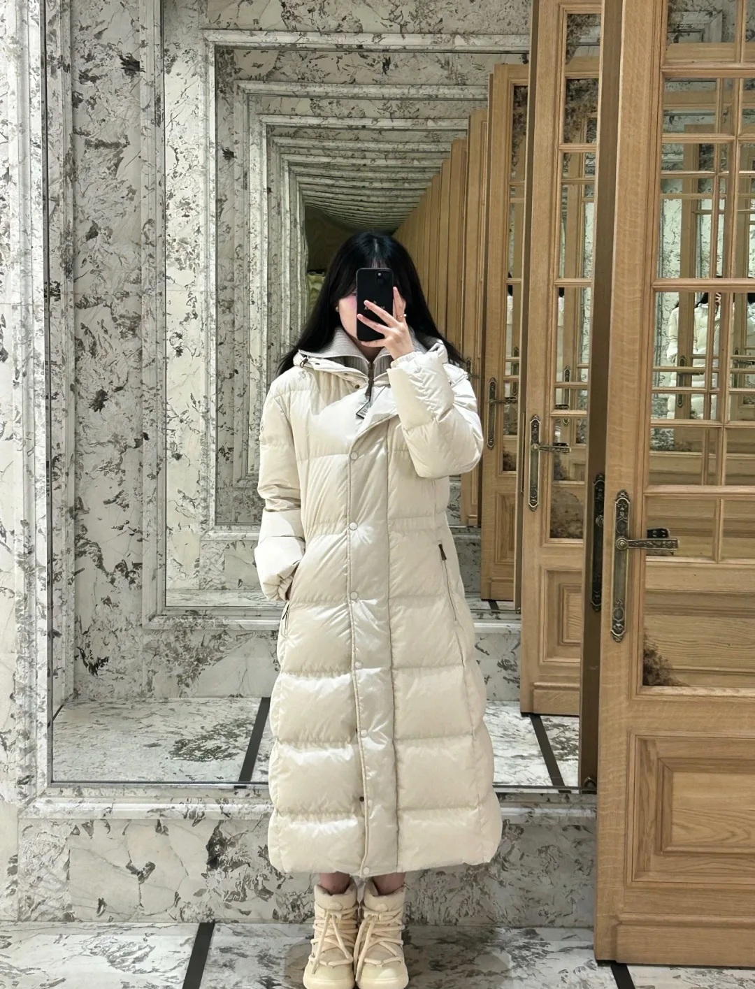 Куртки И Пуховики Женские Moncler 18609659
