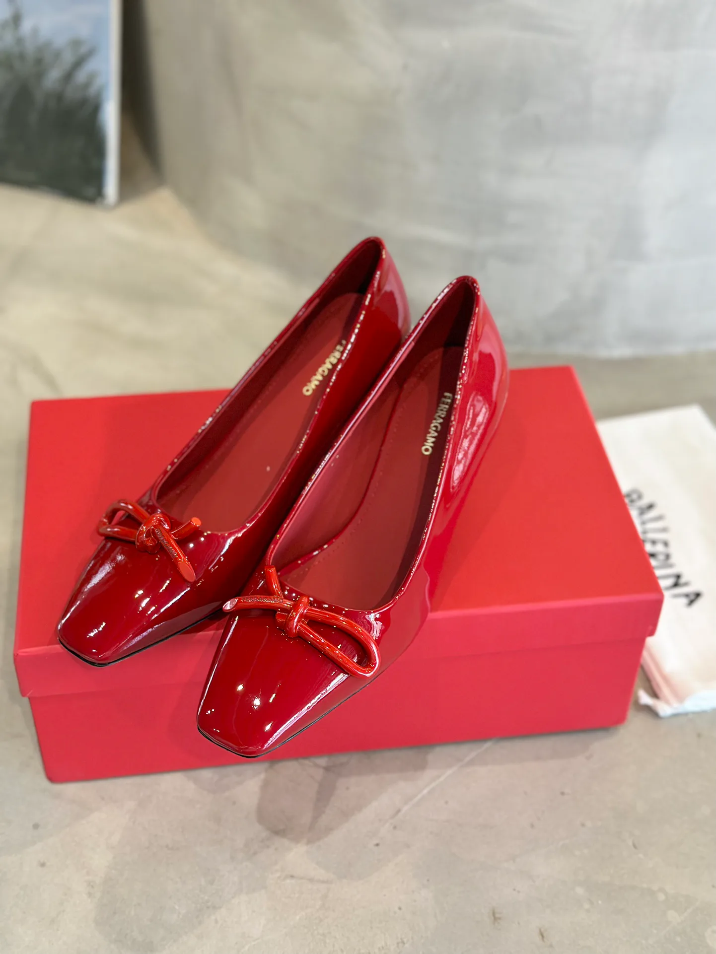 Туфли Женские Salvatore Ferragamo 18340737