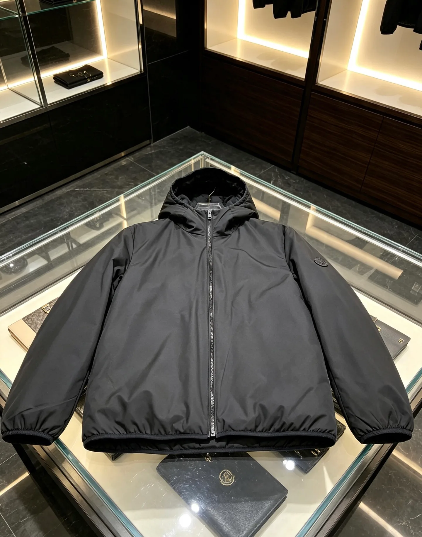 Куртки И Пуховики Женские Moncler 19044688